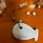 Long necklace with ceramic fish motif, pearl earrings and ring, new