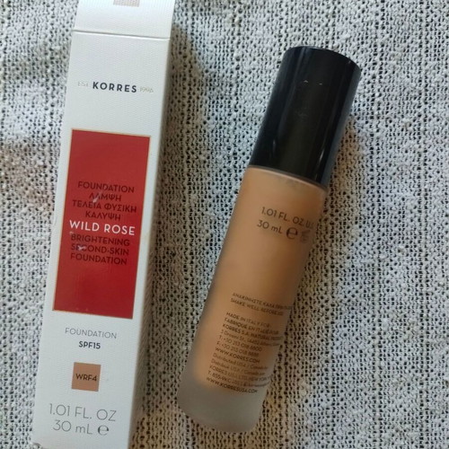 Makeup Korres SPF15 foundation used