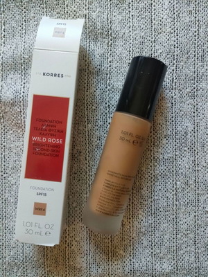 Makeup Korres SPF15 foundation used