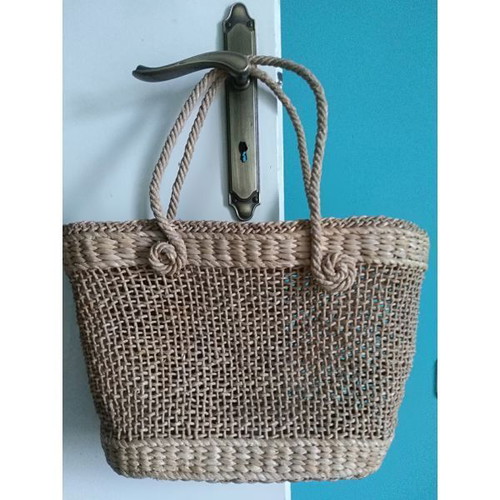 Straw handbag vintage used from the 70s