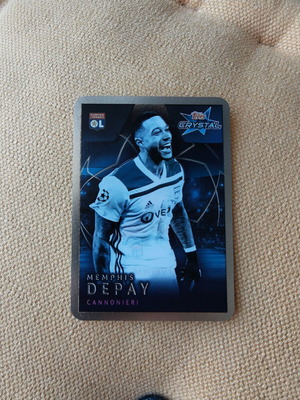 Memphis Depay Lyon 2018-19 Topps Crystal UCL Cannonieri card used