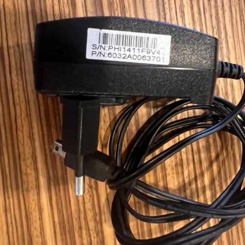 Cisco CP-7926G Unified Wireless IP Phone used with original charger