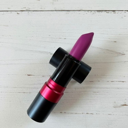 Dust+Cream Lipstick No 40 "Let's Dance" like new, purple shade