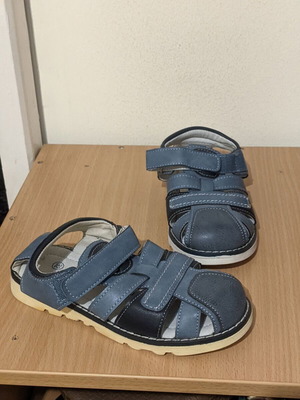 Grey sandals size 32, unworn