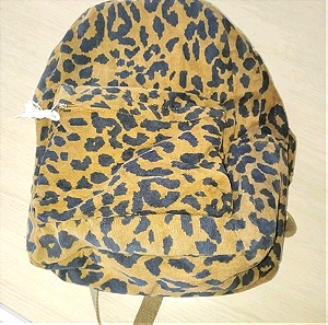 Φανταστικό backpack με λεοπαρδαλέ ύφασμα. Σαν καινούργια