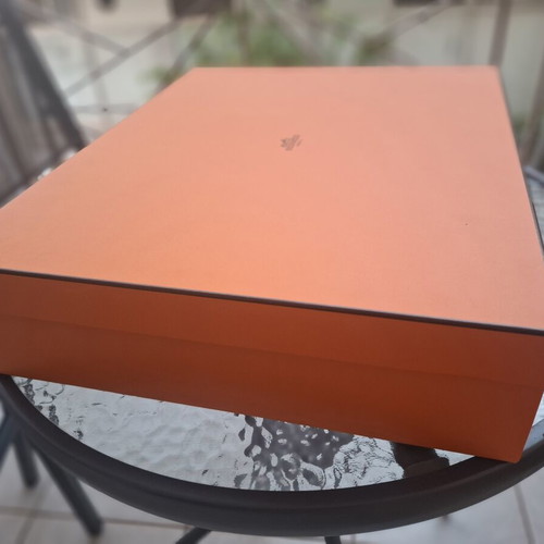Hermes κουτί 46x38x10 με dustbag 49x44