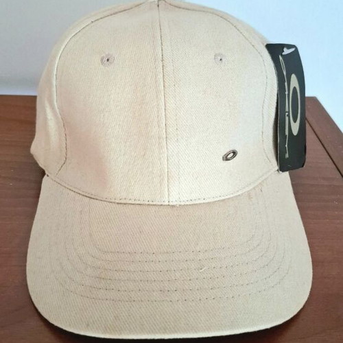 Oakley Vintage Tinfoil Cap brand new, ecru