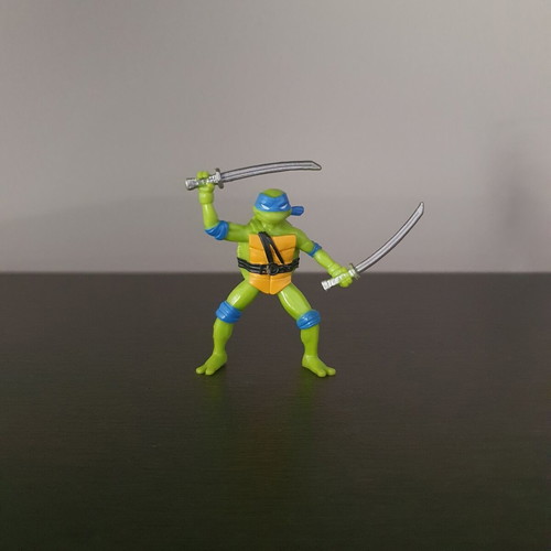 Leonardo figure TMNT Mayhem 2023 used, 5cm