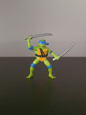 Φιγούρα Leonardo TMNT Mayhem 2023 μεταχειρισμένη, 5cm