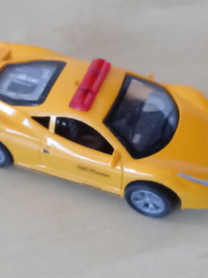Ferrari 458 Italia полицейска кола с pull-back механизъм употребявана