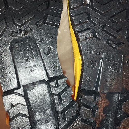 Yellow S5 Work Boots New with Toe Protection