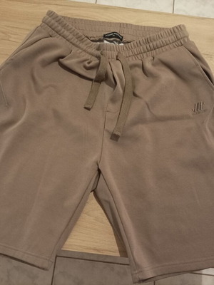 Bermuda shorts new, beige, size XL