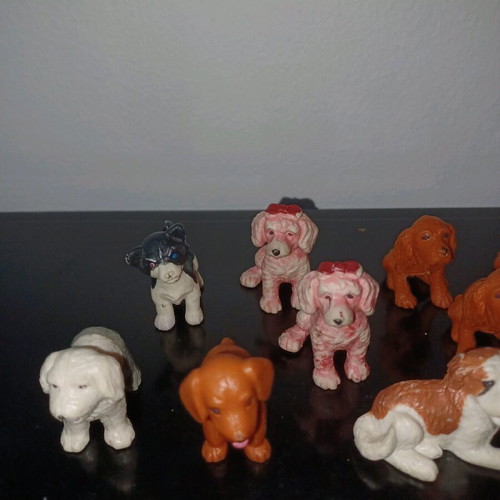 Dog figures used, pack