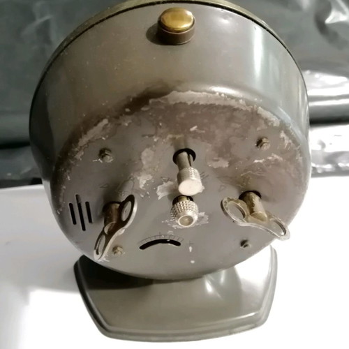 Vintage alarm clocks used, set of 2, analog tabletop