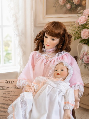 Lullaby porcelain doll like new, Precious Memories of Motherhood