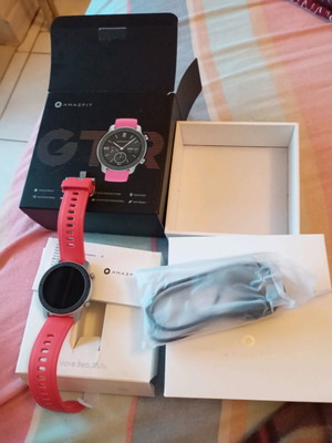 Xiaomi Amazfit GTR 42 mm used coral red with battery issue