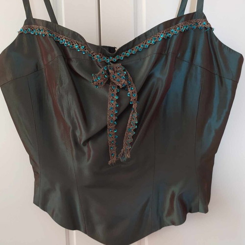 Maxin top used, size large