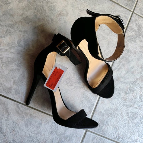 Black high-heeled sandals Bozikis new, size 40