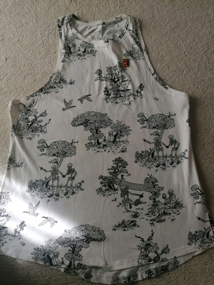 Nike T-shirt