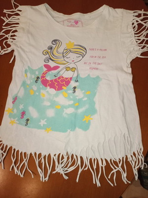 Girls' summer t-shirt with fringes and mermaid print, used, size 4 years
