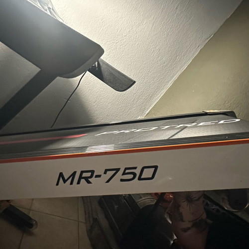 Protred MR-750 treadmill like new