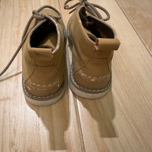 H&M kids boots used, size 28, tan color