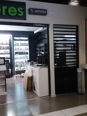 Στόρια ασφαλείας καταστήματος μεταχειρισμένα με ηλεκτρικό μοτέρ και τηλεχειρισμό