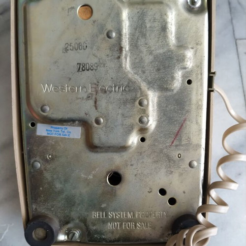 Vintage Bell Western Electric Model 2500 telephone used