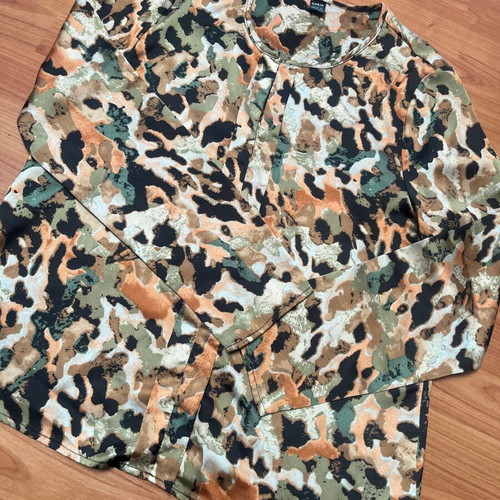 Shein blouse shirt L new, cool and airy
