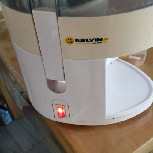 Kelvin fruit and vegetable juicer used