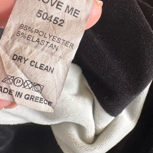 Velvet black women's tracksuit used, size Medium, made in Greece