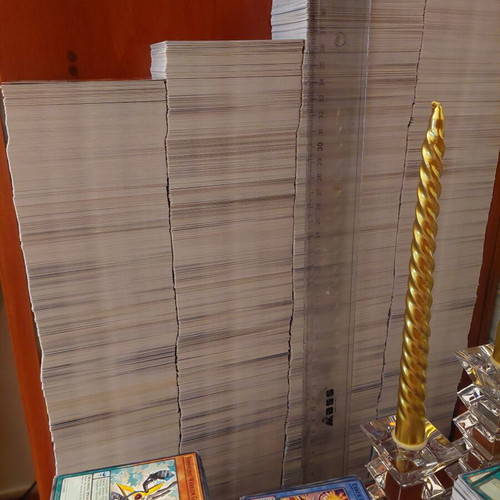 Yu-Gi-Oh bulk cards 1000 like new