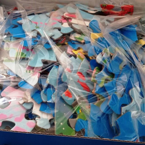 Learning and Exploring: The Earth oval puzzle 205 pcs with book, Psychogios