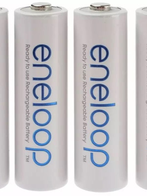 Eneloop AA rechargeable batteries used, pack of 7