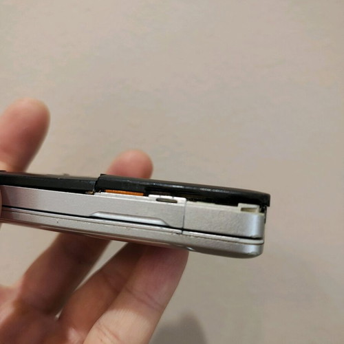 Siemens F81 used, no battery, broken cover