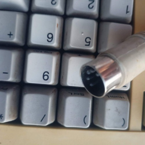 Πληκτρολόγιο Amiga μεταχειρισμένο, για μοντέλα Amiga 2000 και 3000