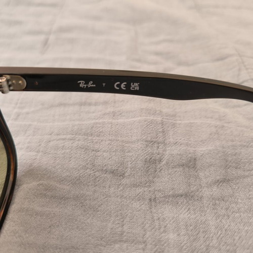 Ray-Ban RB4147 Boyfriend Sunglasses new, Black on Brown frame