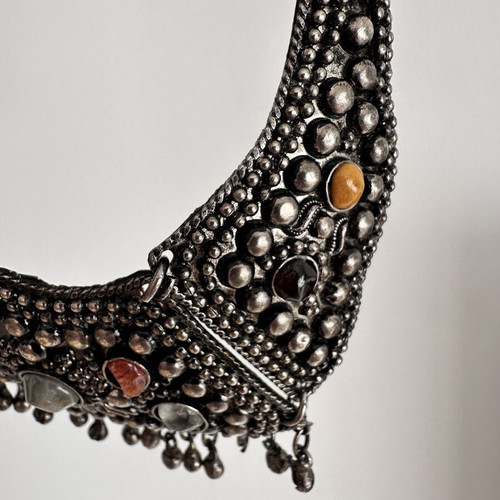 Vintage ethnic statement necklace boho metal silver like new