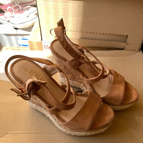 Suede platform shoes used, brown, size 36