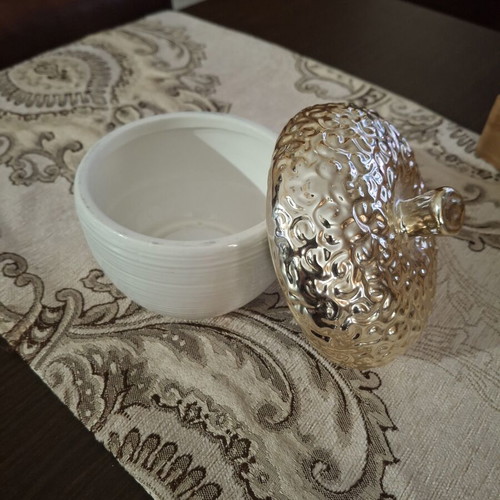 Decorative ceramic fondue pot with gold lid, like new