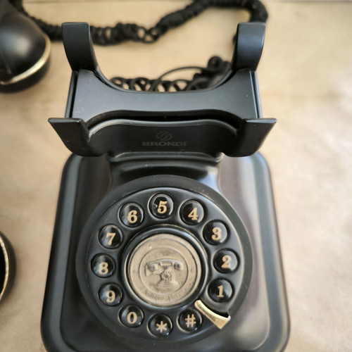 Brondi Vintage 20 wired telephone black like new