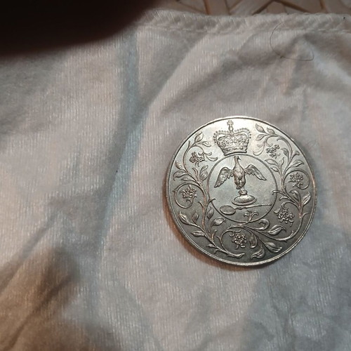 Commemorative Coin 25 England 1977 Silver Jubilee used