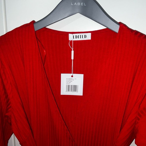 Red wrap dress new, size M