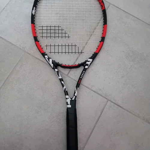 Babolat tennis racket new with case and ball