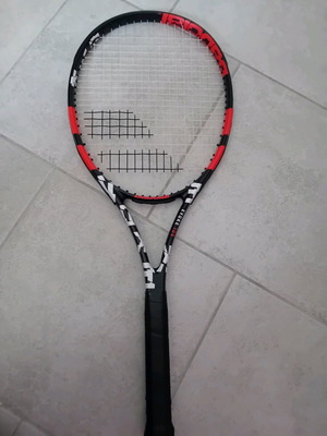 Babolat tennis racket new with case and ball
