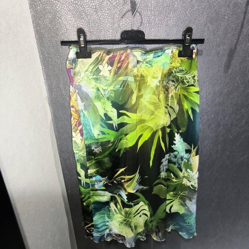 Bianca colorful knee-length skirt like new, elastic waist