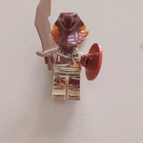 LEGO Ninjago Pyro Destroyer minifigure