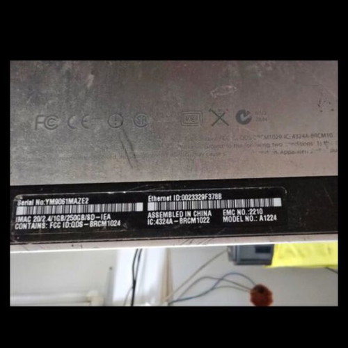 2007 iMac used with 2.4 GHz Intel Core 2 Duo and 1 GB RAM