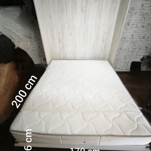 Foldable wall bed with mattress and support system, like new