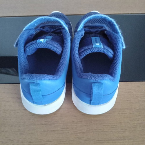 Nike athletic shoes size 26 used, blue